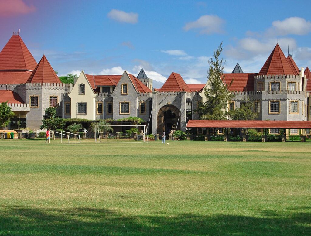 EXCLUSIVITY – The famous Windsor Castle stands tall in the background as a space for exclusivity and luxury.